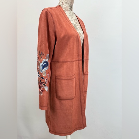 CACTUS + PEARL Women's Rust red Embroidered sleeve faux suede Jacket size S - Picture 6 of 12
